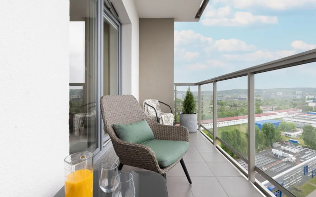 Albatross Towers Apartments by Renters