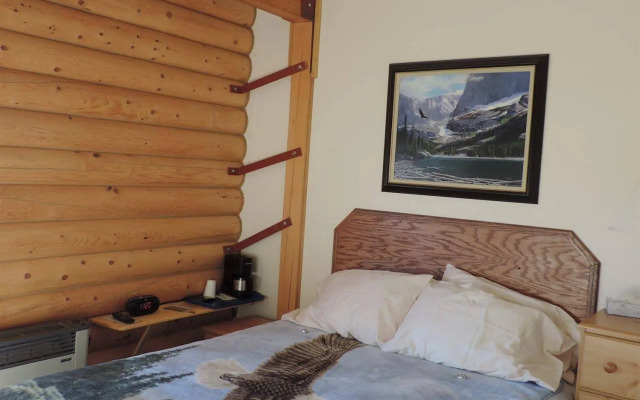 Beluga Lookout Lodge and RV Park
