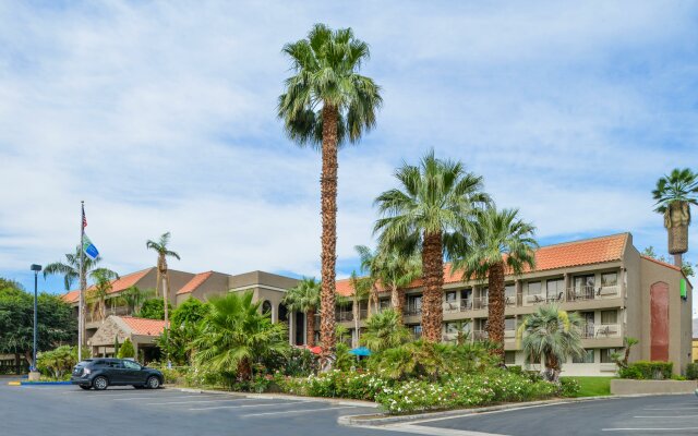 Holiday Inn Express Palm-Desert, an IHG Hotel