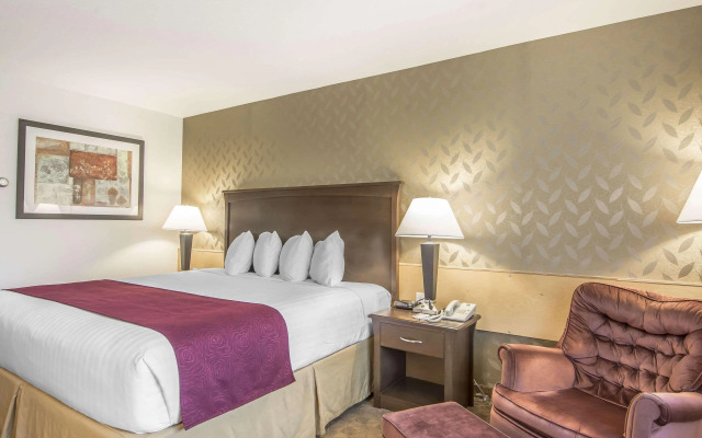 Prestige Riverside Lodge