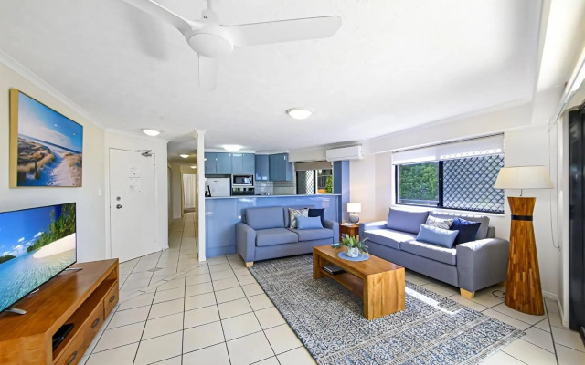 Unit 2 'The Rocks', Coolum Beach