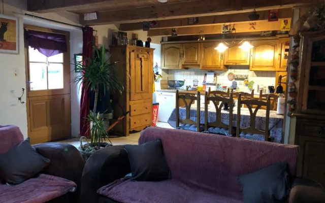 Maison dans hameau au calme à 2km de Besse