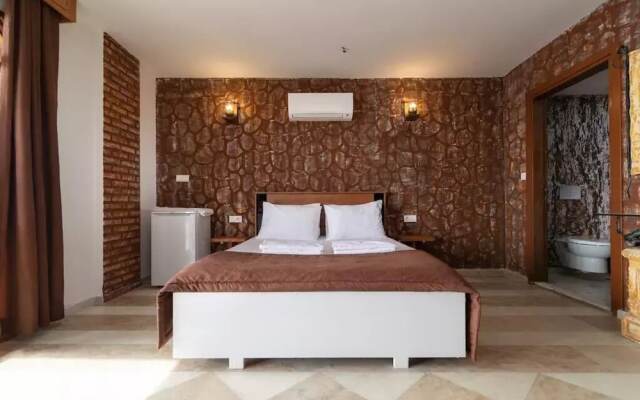 Moon & Sun Otel
