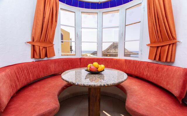 Altamar 28 with terrace&pool By CanariasGetaway