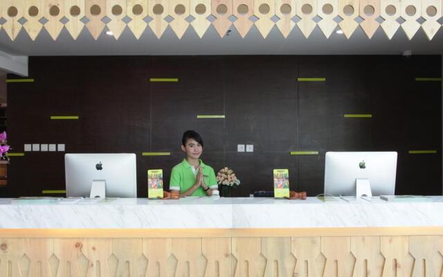 MaxOneHotels.com at Kramat