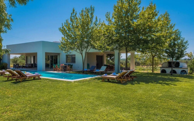 Villa Verano - Spacious 5-bdr & 5-bth Villa