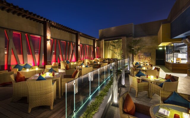 AlRayyan Hotel Doha Curio Col