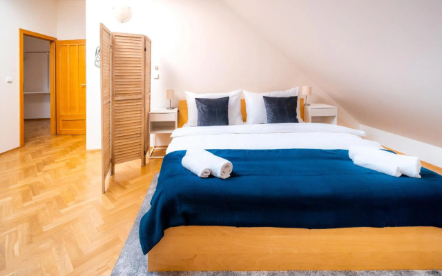 Klimentska Cartoon apartments