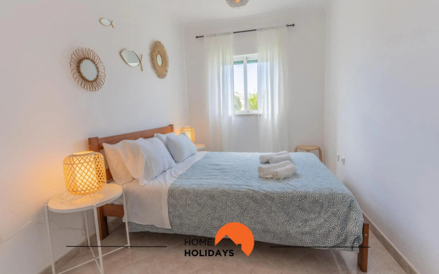 #064 Beautiful Quiet Flat Near Beach with Pool, Tennis