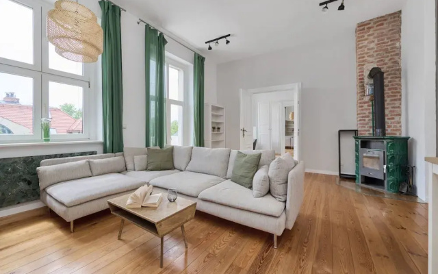 Spacious Apartment Saperów By Renters