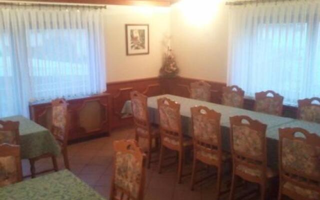 Guesthouse Češnar