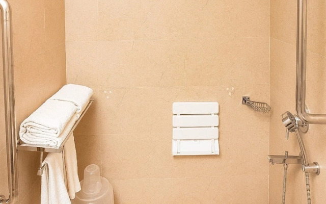 Hotel Meridian By OYO Rooms