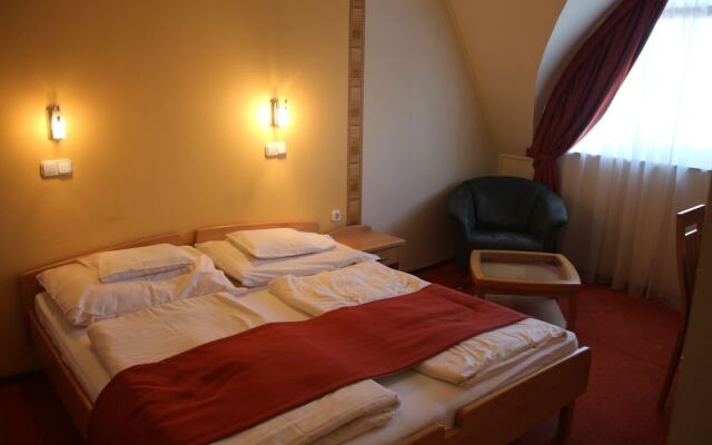Hotel Négy Évszak