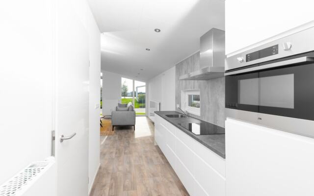 Modern, High-quality Chalet With Wifi Near the Oosterschelde