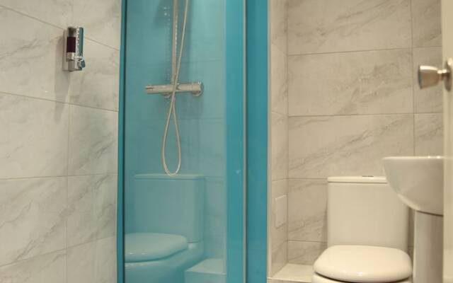 The Greyhound Inn & Hotel