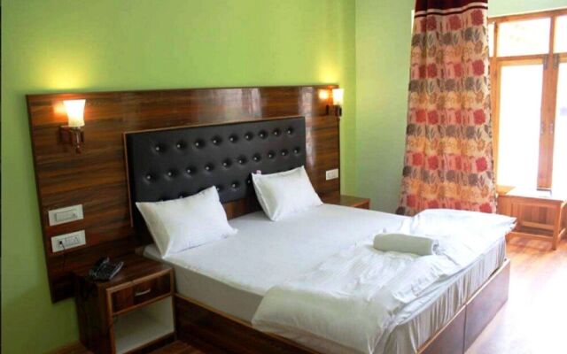 Hotel Jeevanam Villa
