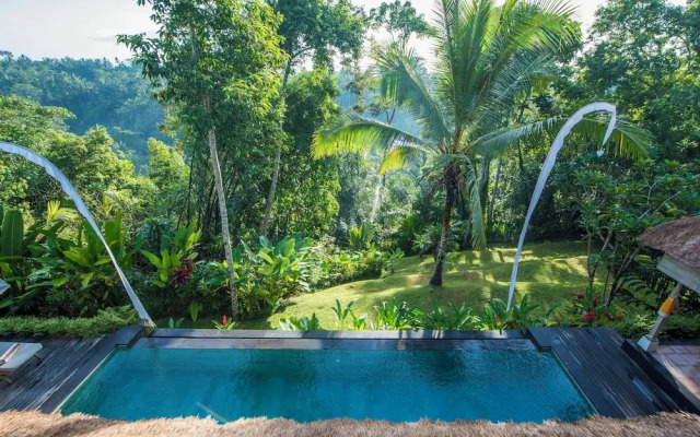 Villa Shamballa by Villa Finder