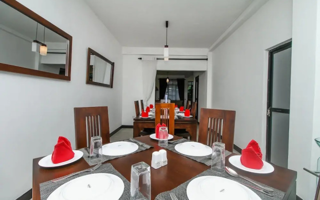 Oyo 511 Delphin Hotel