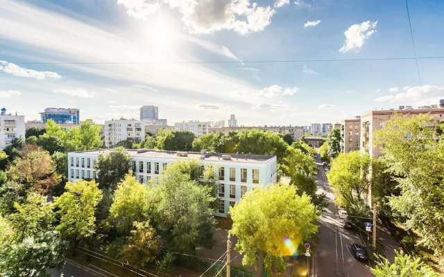 Apartments on Bolshoy Kondratyevskiy Pereulok — фото