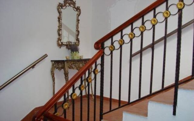 Hotel Deloni