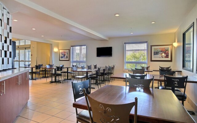 Super 8 Trois-Rivieres