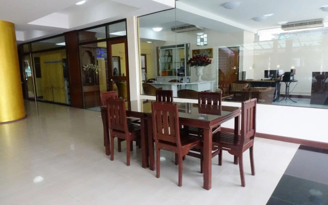 Silver Sand House Chiang Mai