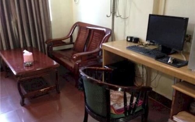Qingyuan Yingdeqiaofeng Hotel