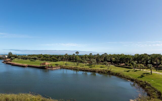 Domes Lake Algarve