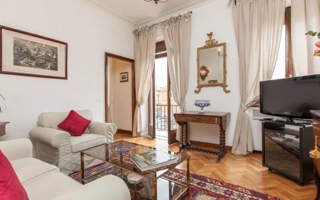 Rental in Rome Ancient Rome View