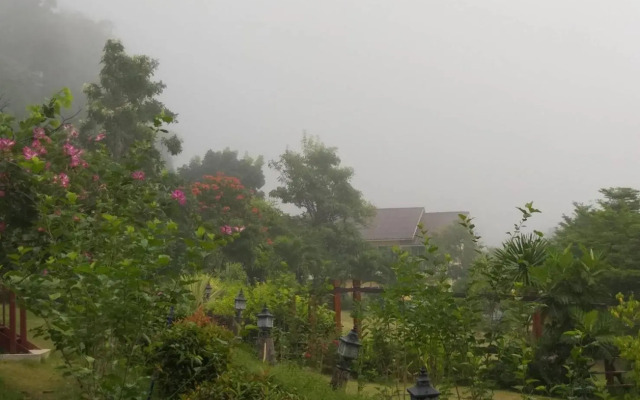 Mai Ngern Mai Thong Resort