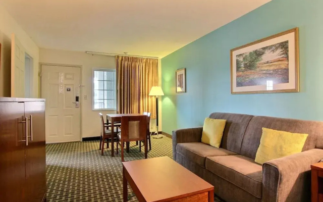 Days Inn By Wyndham Austintown