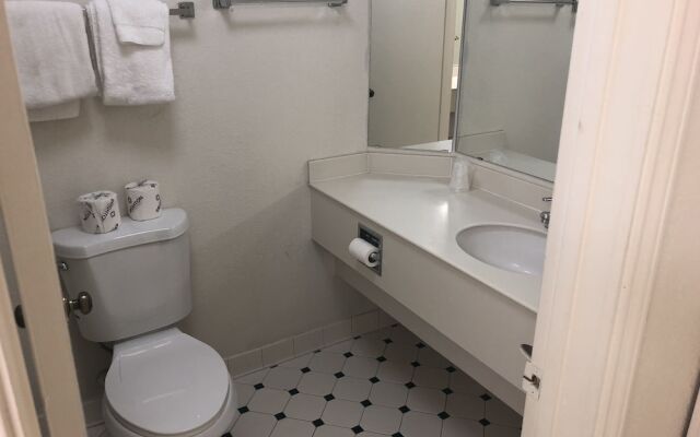 Americas Best Value Inn Denver
