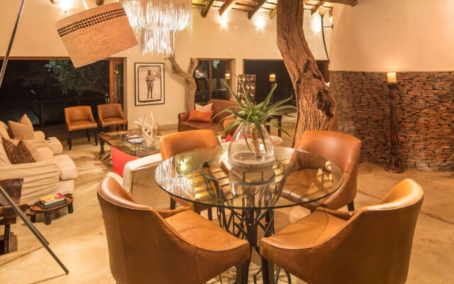 Royal Madikwe Game Lodge