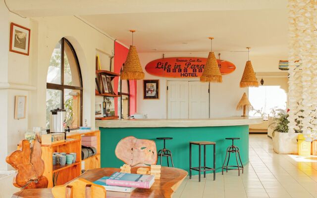 Zulu Surf Hotel