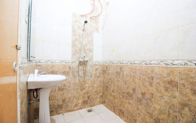 OYO 2138 Tiaz Homestay