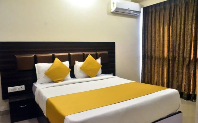 OYO 12043 Hotel Crystal Crown