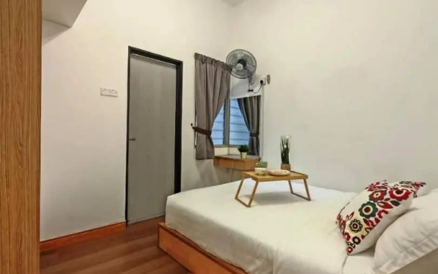 W9@GoldenHills/WiFi/4Room/Steamboat/NightMarket