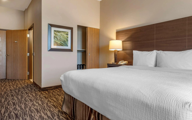 Best Western Plus Bridgewater Hotel & Convention Centre