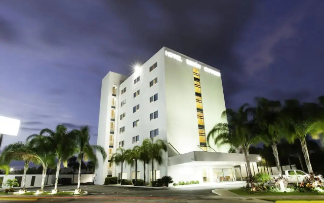Hotel Misión Express Mérida Alta Brisa