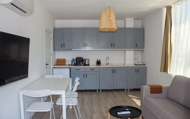 Aloha Suites Mediterranean