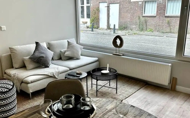 3 Bedroom Serviced Apartment -bsh-
