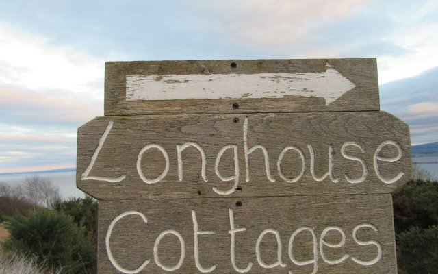 Kestrel, Longhouse Cottages