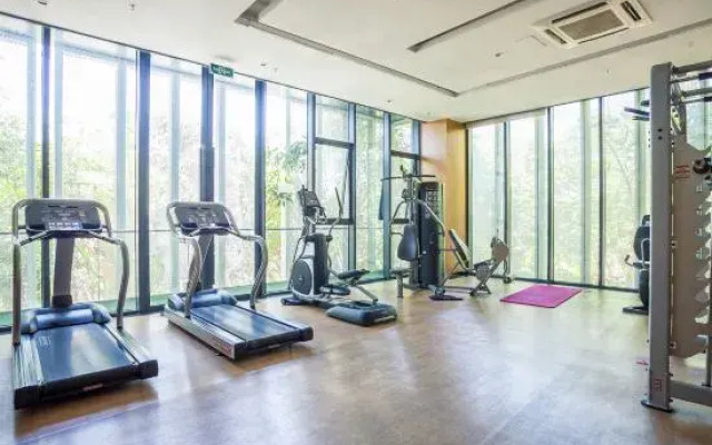 Mianmian Shanju·Parent-child Seaview Holiday Apartment (Dadonghai Banshan Peninsula Branch)