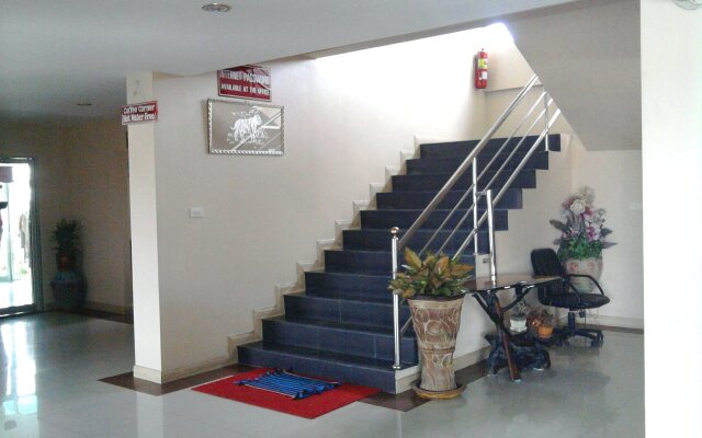 Banchang Apartment and Hotel
