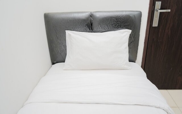 Homey And Simply 2Br At Serpong Greenview Apartment