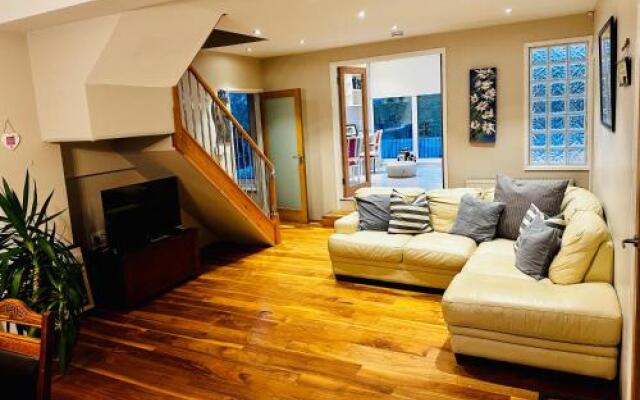 Zoe Bistro & Accommodation