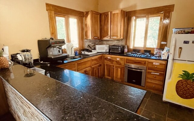 Urbano's Pacific Jungle Hostel