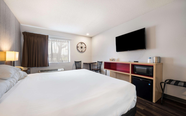 Red Lion Inn & Suites Ontario