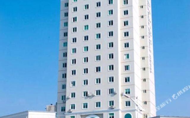 Yarvard Holiday Hotel