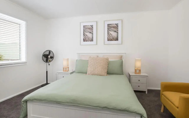 Sunfish - Pet Friendly - 4 Mins Walk to Beach